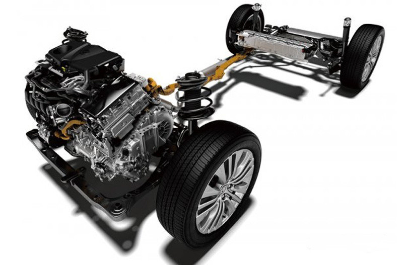 丰田“放大招”！旗下3款豪华车齐换代，继续发展油车能热销？