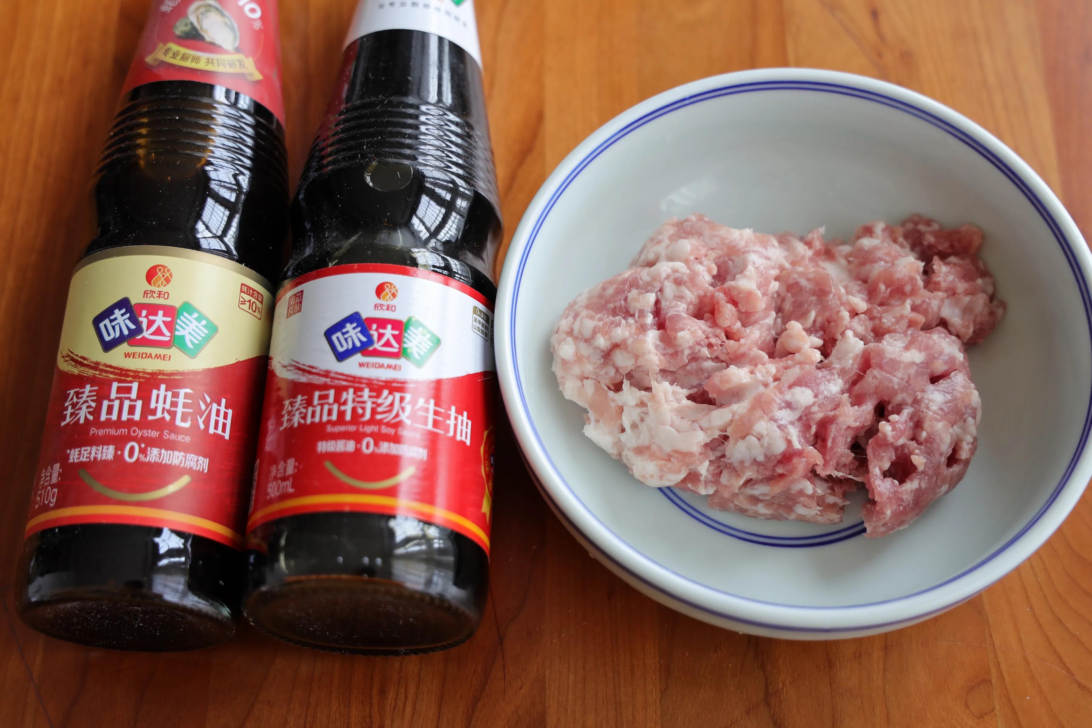 冬至要吃饺子，试试猪肉大葱饺子吧，看着非常精致，吃起来超香