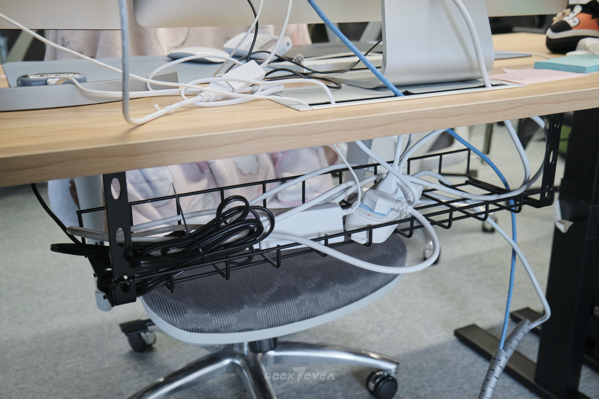 给自己一个舒服干净的办公环境，工位桌搭心得分享