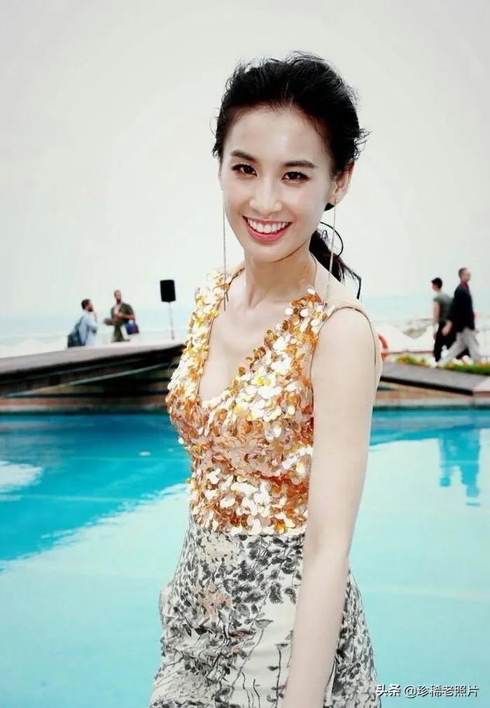 黄圣依，30张精美的照片