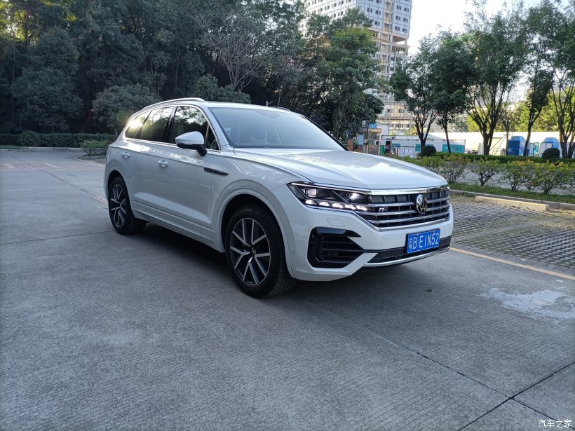 56.9万提了辆大众途锐2.0T，开了3个月后，车主一肚子话要说