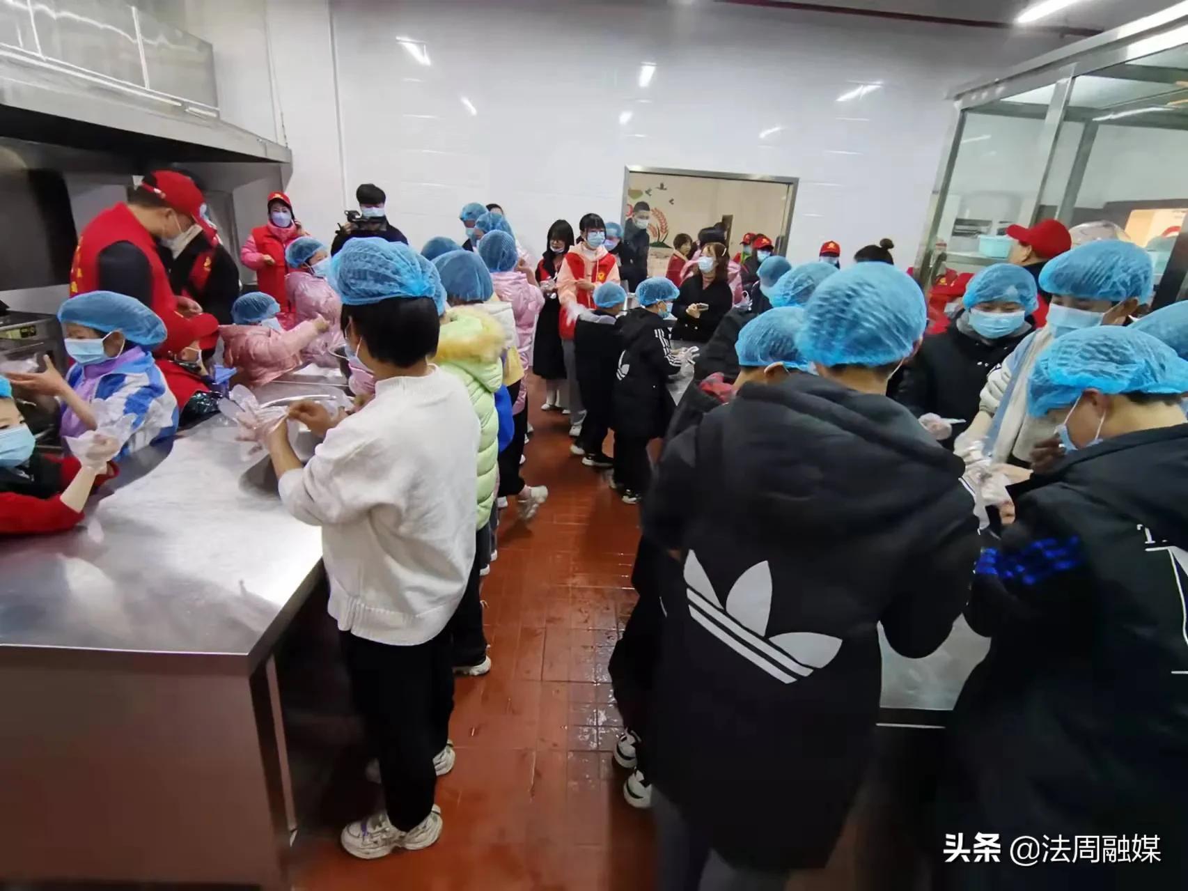 澧县：元宵佳节有佳人 爱心播洒润童心