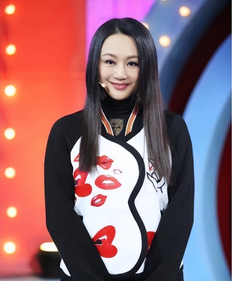 曾是湖南台当家花旦，当了4个月主持人，全身瘫痪至今无人愿娶