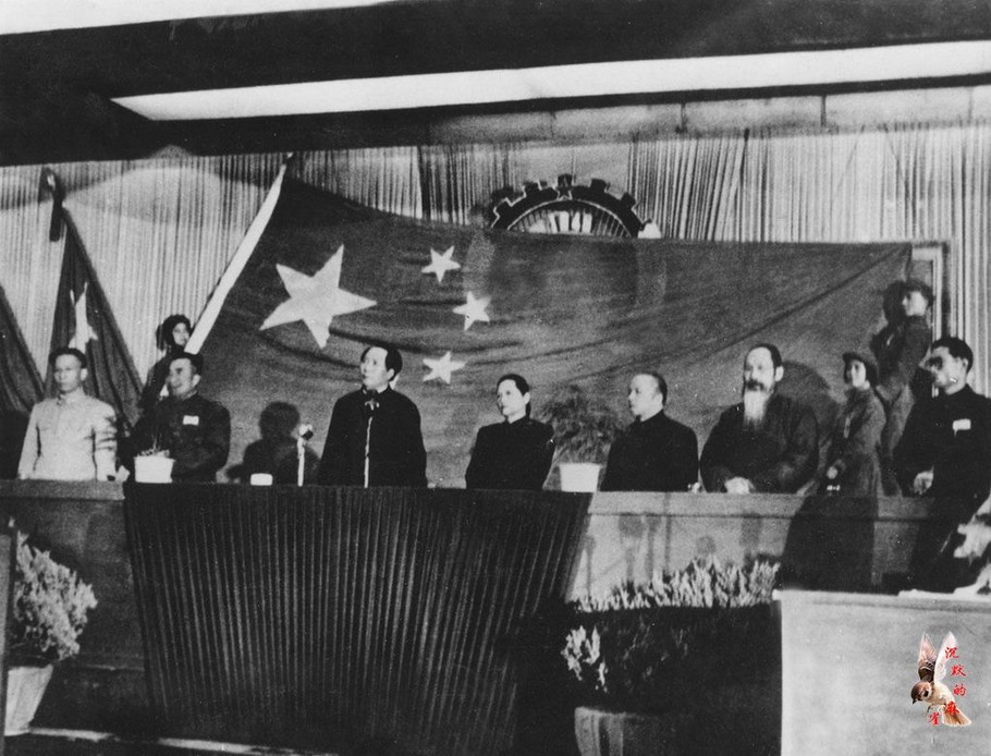 ��������Ƭ����ԭ���й�����ǰϦ����ʵ�龰