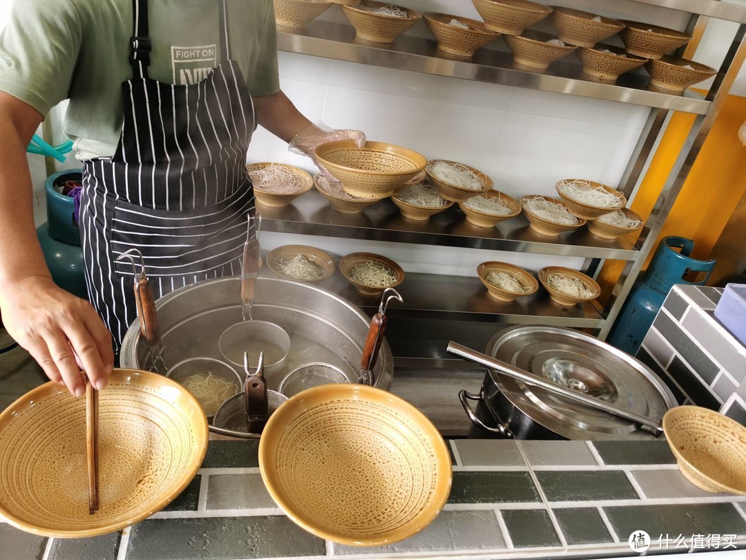 旅行就要边走边吃：舌尖上的昆明，盘点我在昆明吃到的各种美食