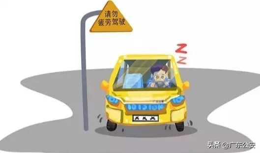 变道、急刹、加速……网约车司机隧道里危险驾驶，吓坏人！