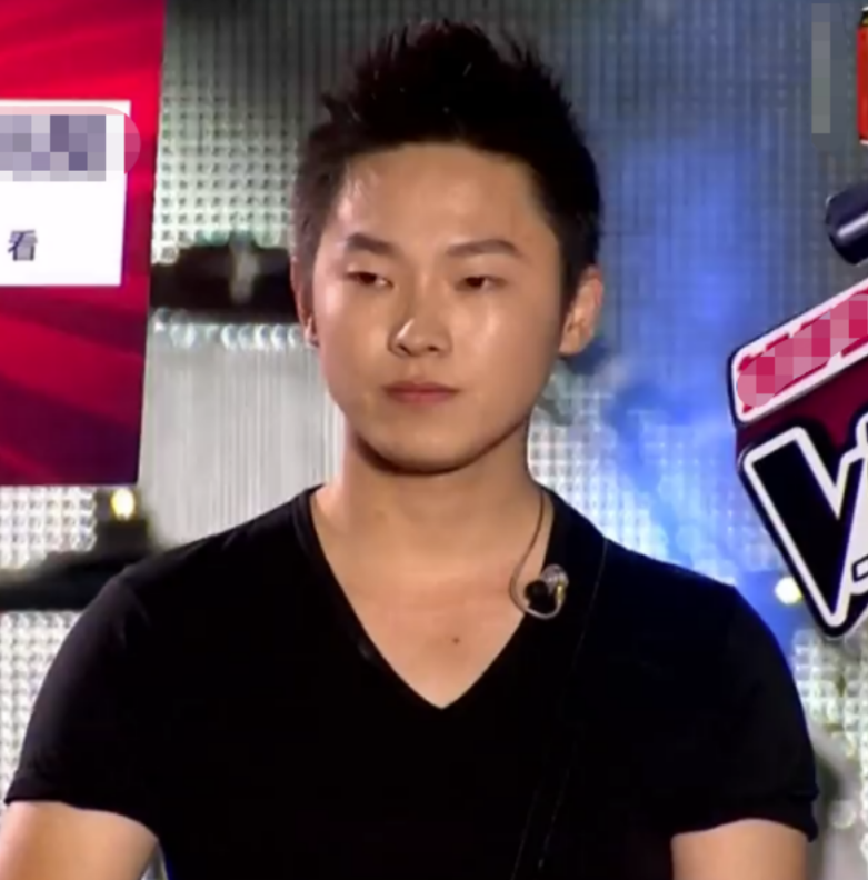 从上亿代言费到“落魄歌手”，吴莫愁怎么就落到了这副田地？