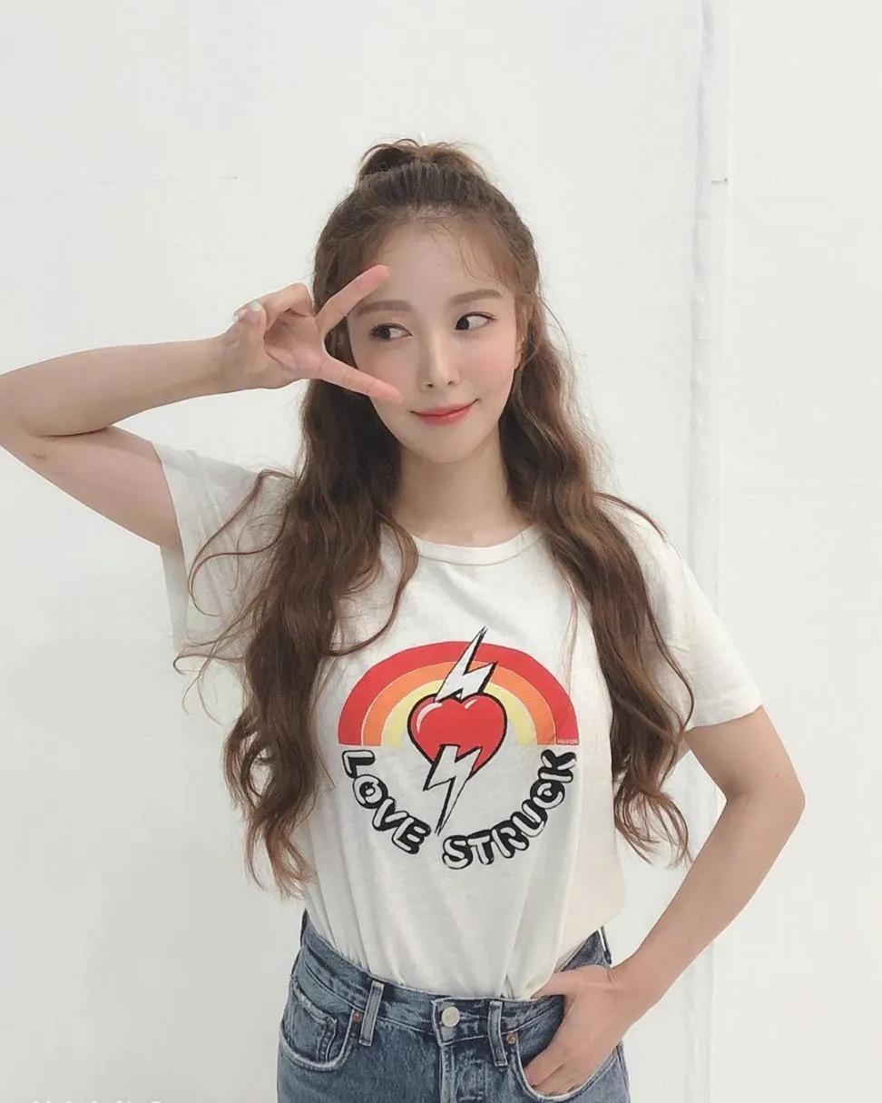 韩国天后宝儿，虽然个子不高，但气场实在是太强大了