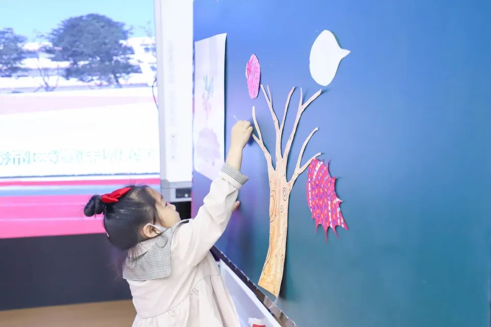 成都市双流区黄甲小学携手黄甲幼儿园开展手拉手幼小衔接活动