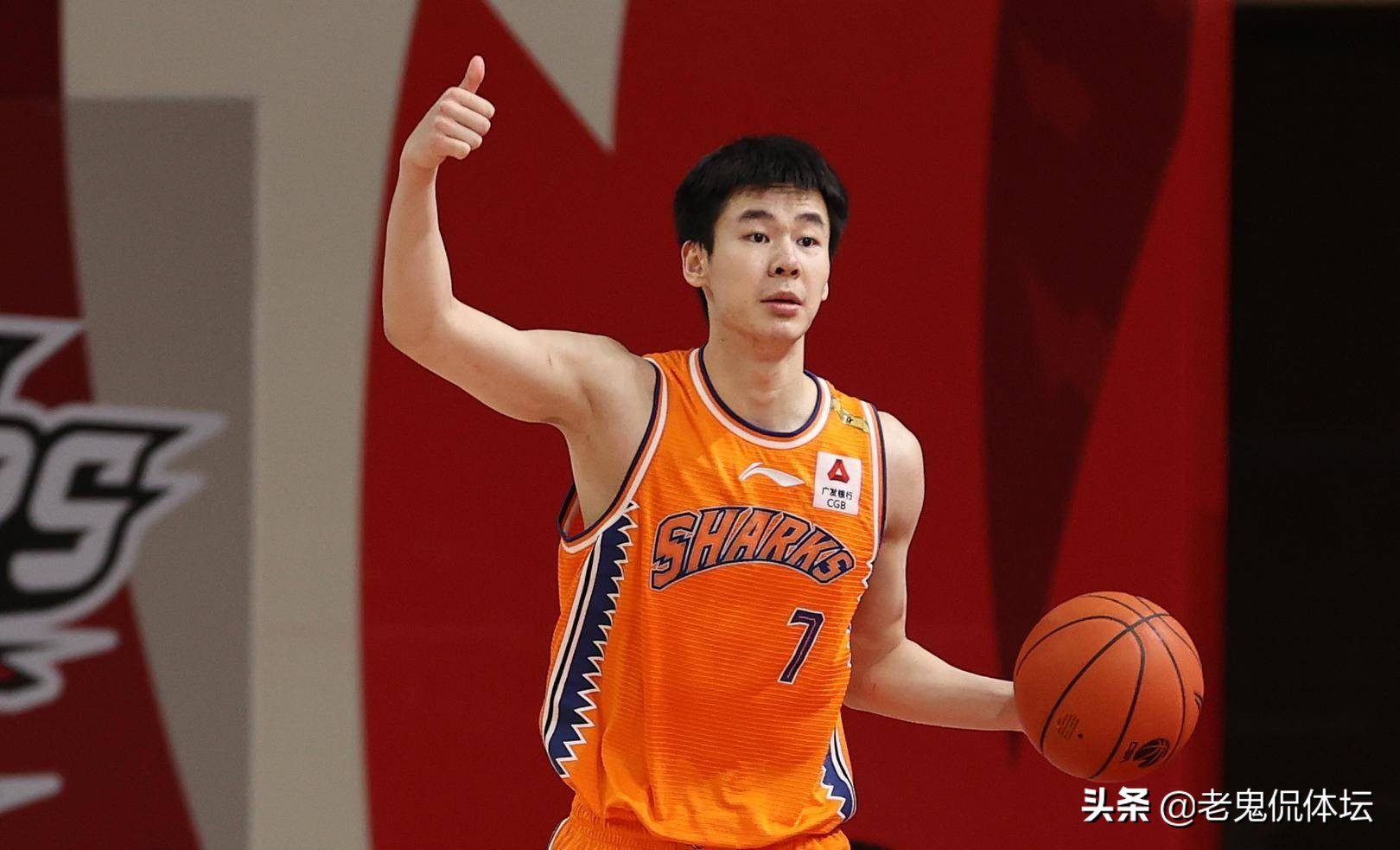 为什么丁彦雨航不参加nba选秀(再出发！山东大汉选秀失败，随独行侠征战夏联，重走丁彦雨航之路)