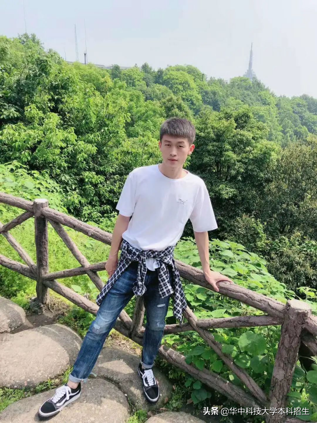 学霸扎堆！4年前，他们同时考入华中科技大学，如今集体保送985、中科院深造