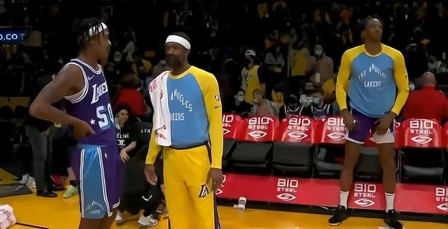 为什么nba有十天短合同(灾星？四连败真不怪小托马斯，三点原因让湖人变成如今这样)