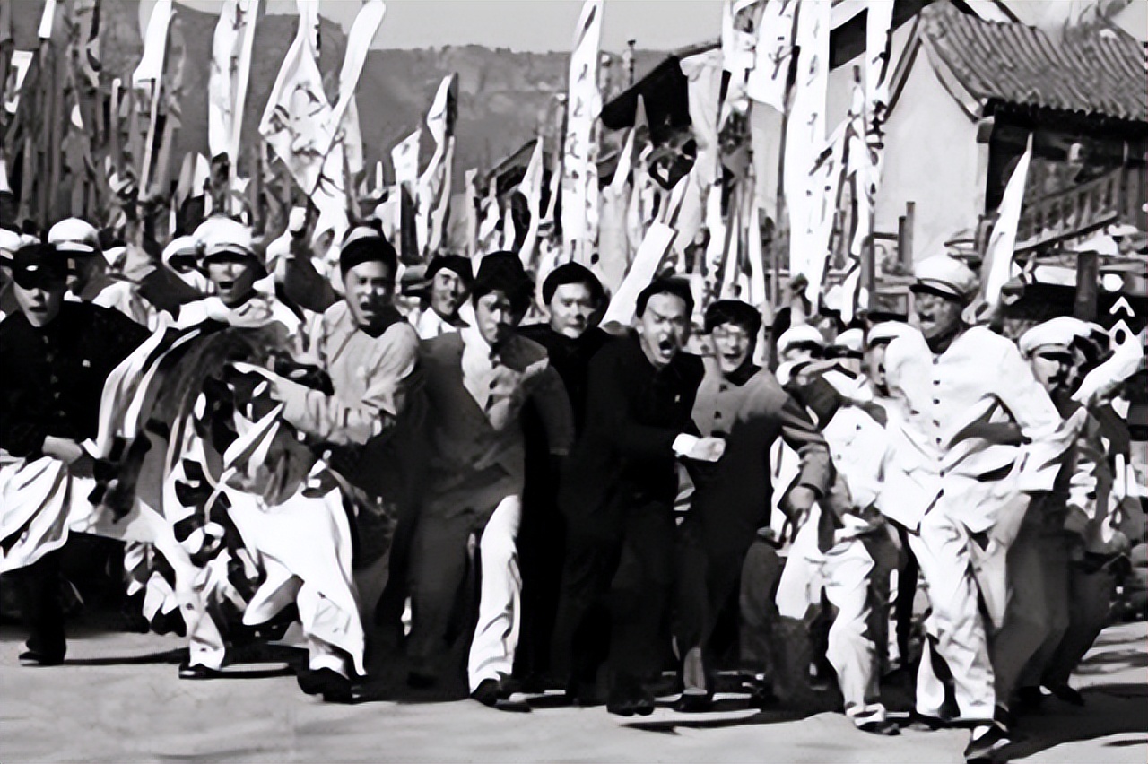 《亮剑》赵刚原型：清华大学高材生，建国后调往北京，成公安部长