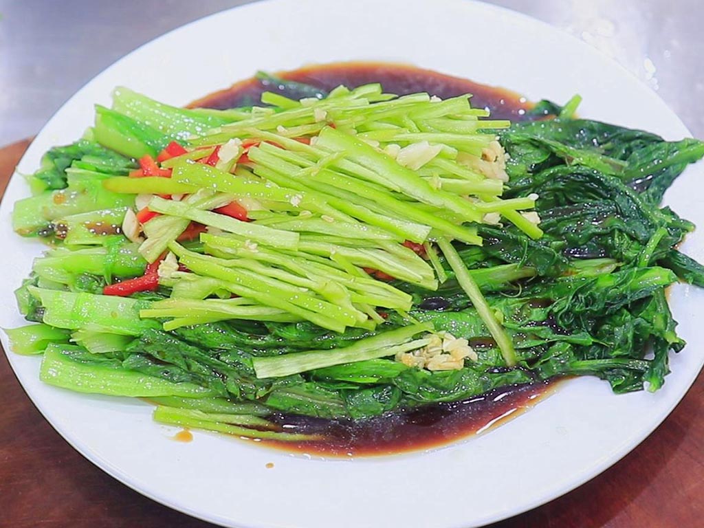 5月中老年人必吃的5種“穩壓菜”，被稱“綠色黃金”，常吃身體好