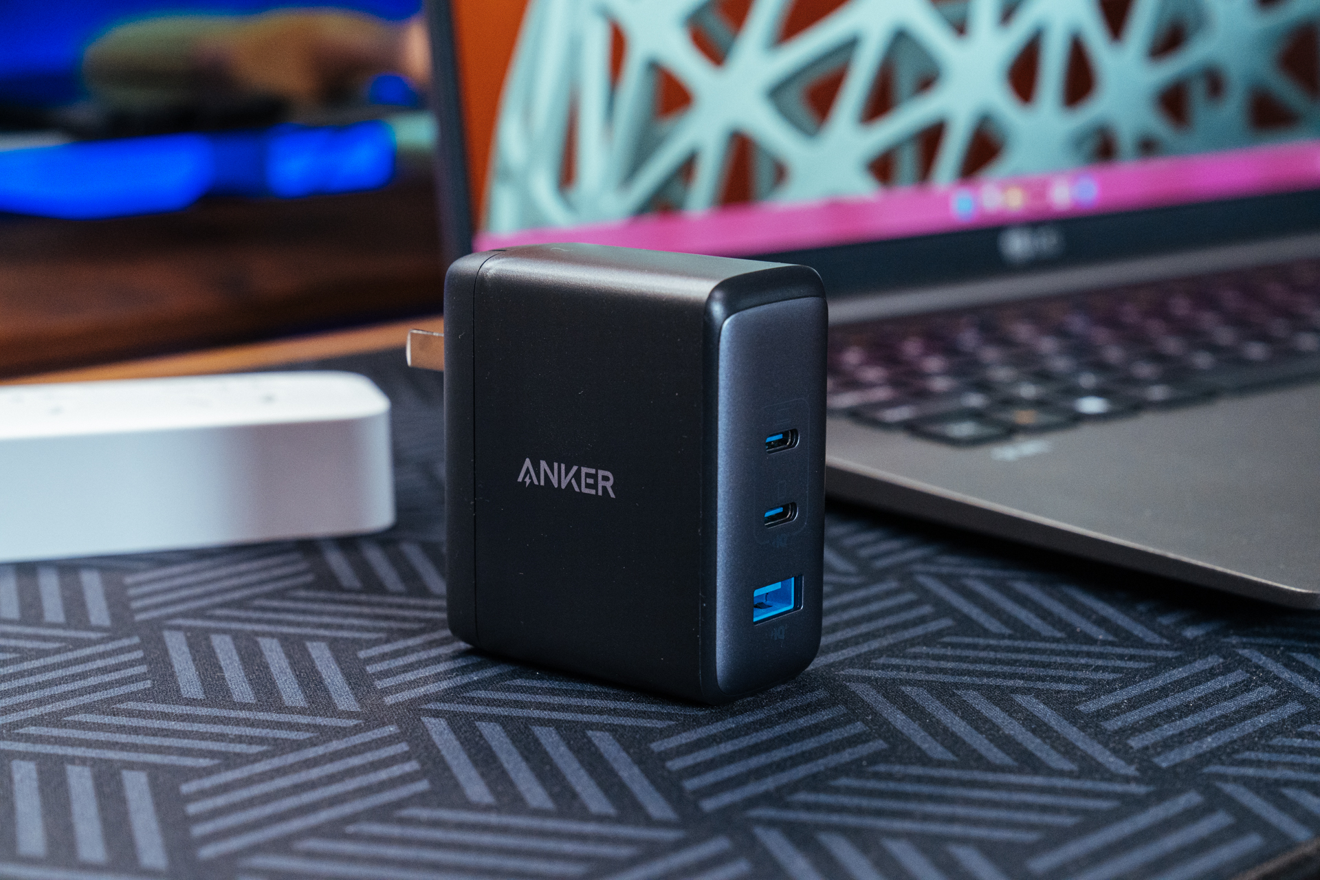 简洁条理，如何布置自己的办公桌面：轻办公好物分享