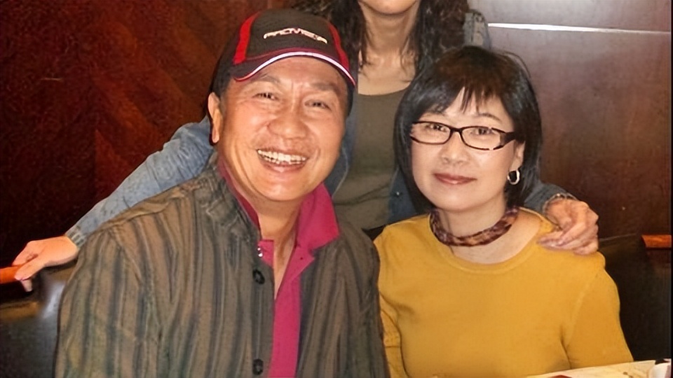 《上海滩》42年过去，演员差距大，男二66像36岁，2位老戏骨离世