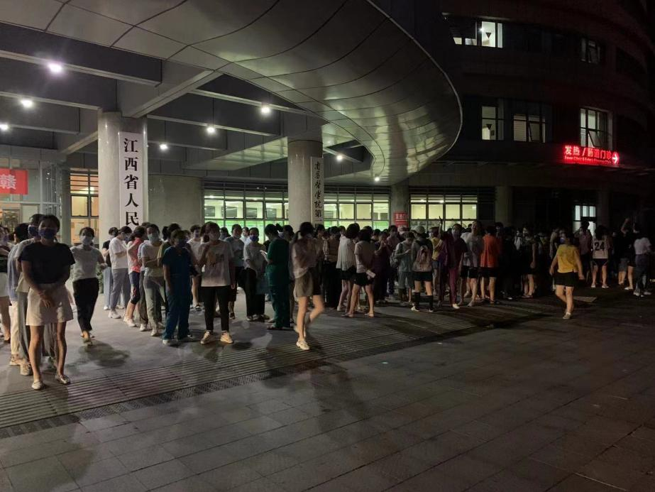 “暑”你最棒！江西省人民医院“热晴”守护“健康绿”