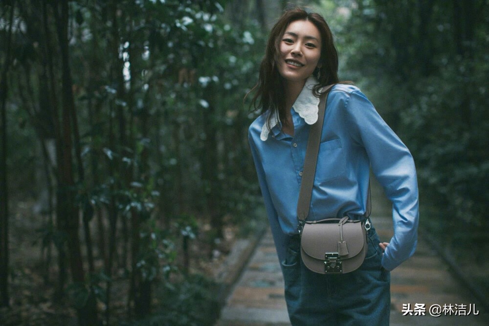 菱形脸不完美？但刘雯却美成仙女了，全靠修容让脸部线条更流畅