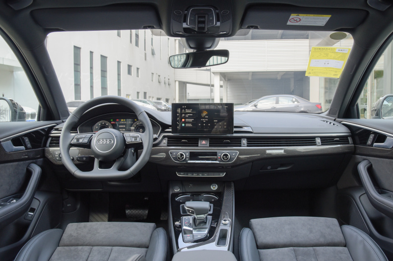 手握30万，开完林肯Z，再试驾奥迪A4L，对比后差距明显