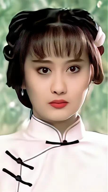 陈德容年轻时好美好水灵，难怪琼瑶为找她拍戏，愿意苦等三年