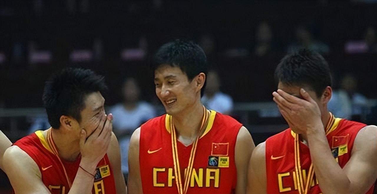 中国有哪些人进了nba名人堂(第一批中国篮球名人堂10人名单，偷笑门主角能进名人堂吗？)