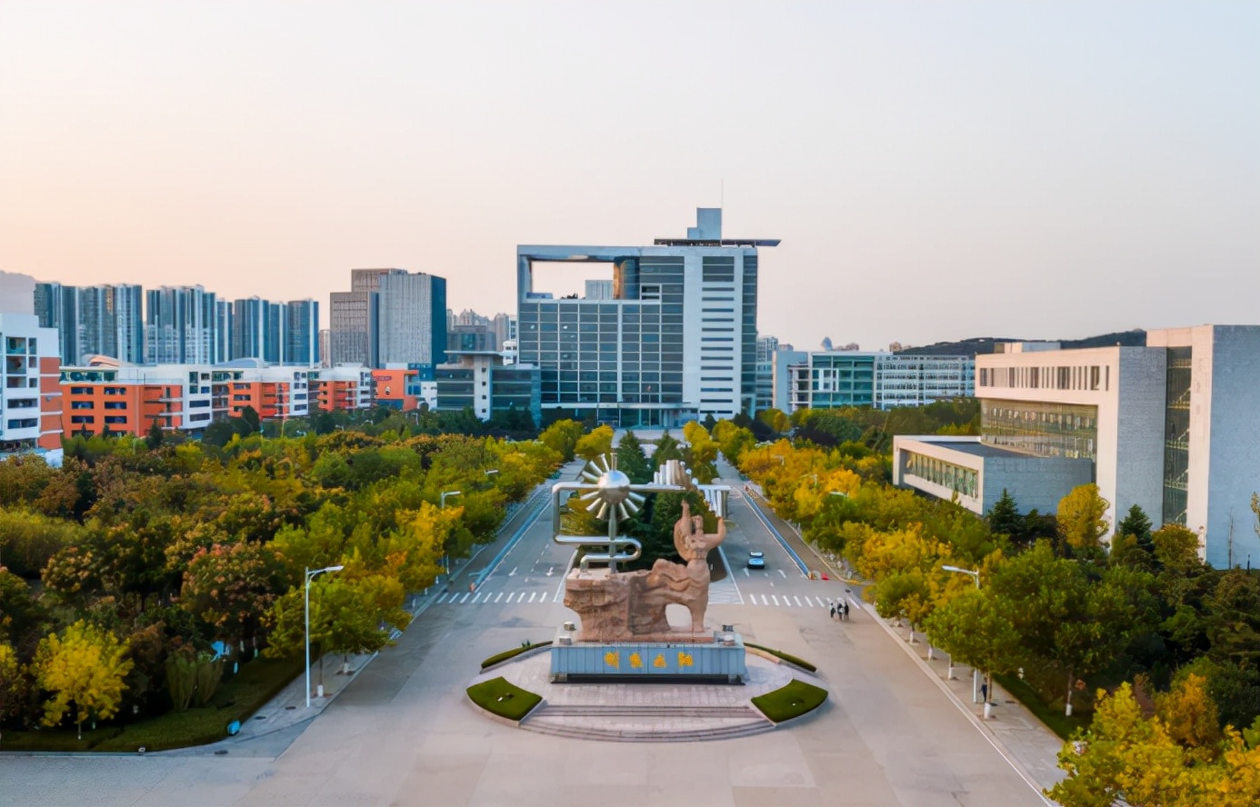 2021年，山东这所高校“交出”最强成绩单！夺取全国冠军！新增院士校友！