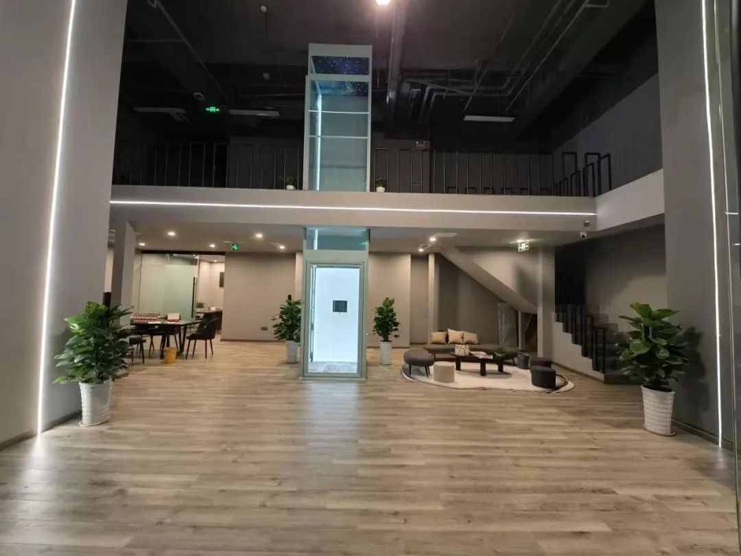 上峙螺杆家用电梯成都展厅