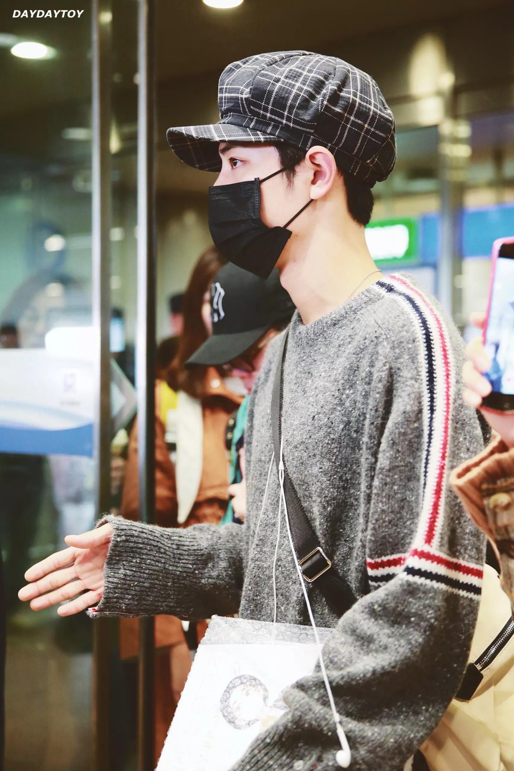 考古肖战:2018年9月—12月机场时间线汇总,今天请叫我收图狂魔