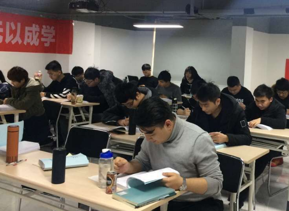 毕业后想进国家电网，3所电力大学值得选择，350分的同学也有机会