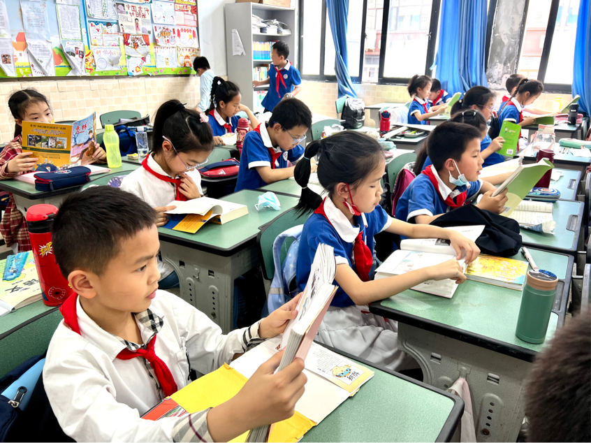 书香润泽生命 阅读成就未来｜继续走进双流区棠湖小学书香班级