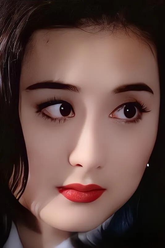 陈德容年轻时好美好水灵，难怪琼瑶为找她拍戏，愿意苦等三年