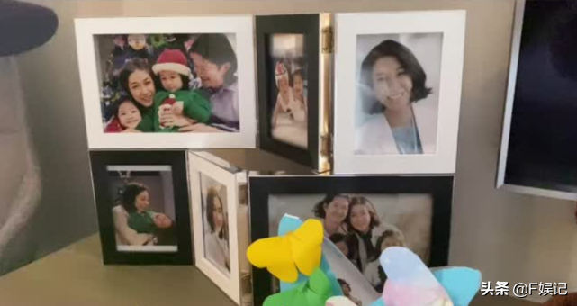 竞争视后？钟嘉欣有儿子相陪返港很开心 儿子亲吻其脸颊显甜蜜