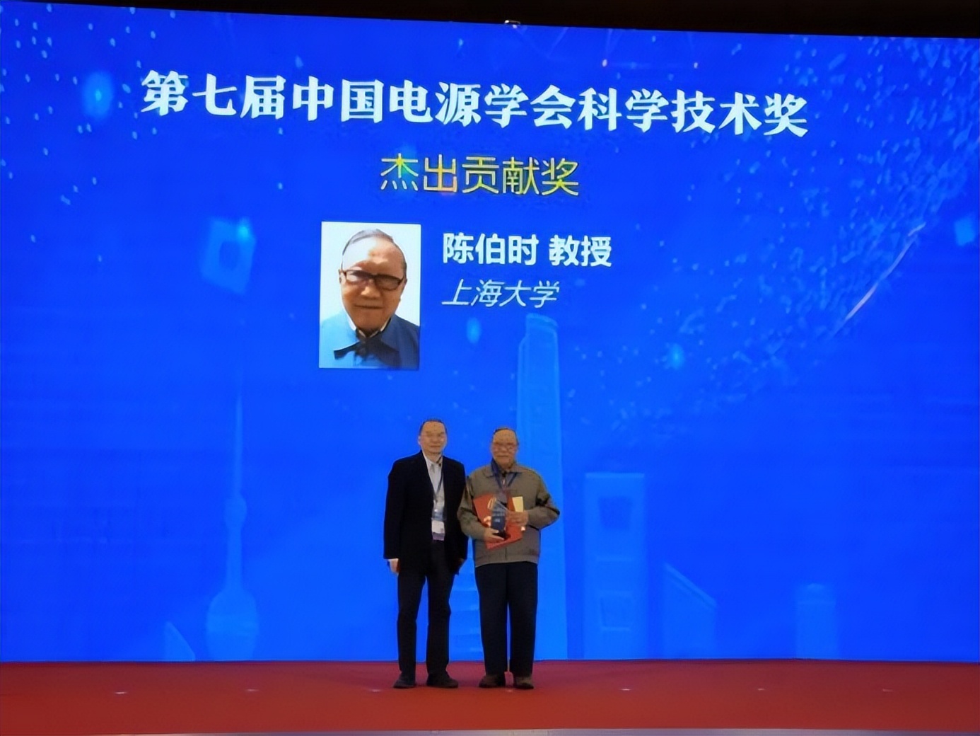 入选“国家一流”，学生就业率超99%！上海大学这个专业超“火爆”，前景广阔