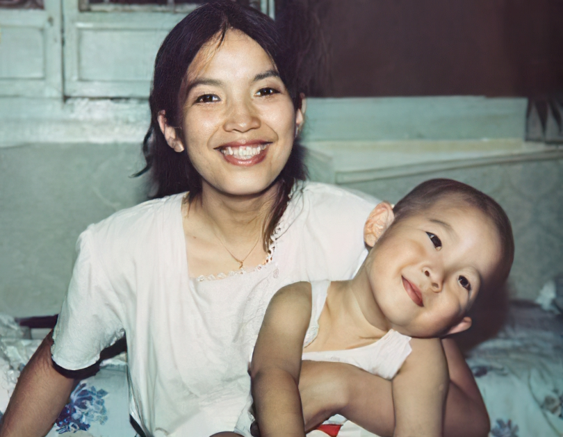 张丰毅和吕丽萍：离婚30年，人生截然不同，亲儿子和继父成一家