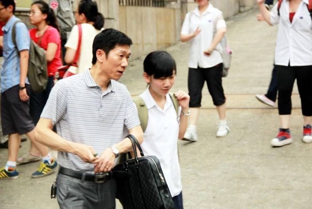 到了高中，父母帮不上孩子？聪明的父母，这么做才算真正帮助孩子