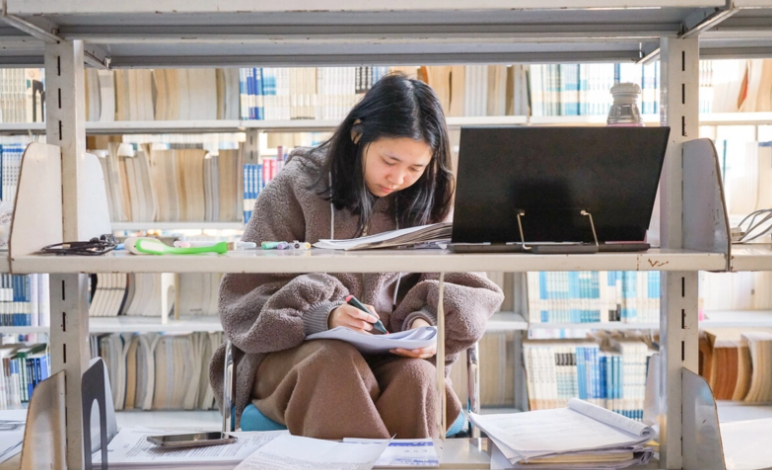 “不允许你考研二战了”，一位母亲最后的反击，却遭到网友抨击