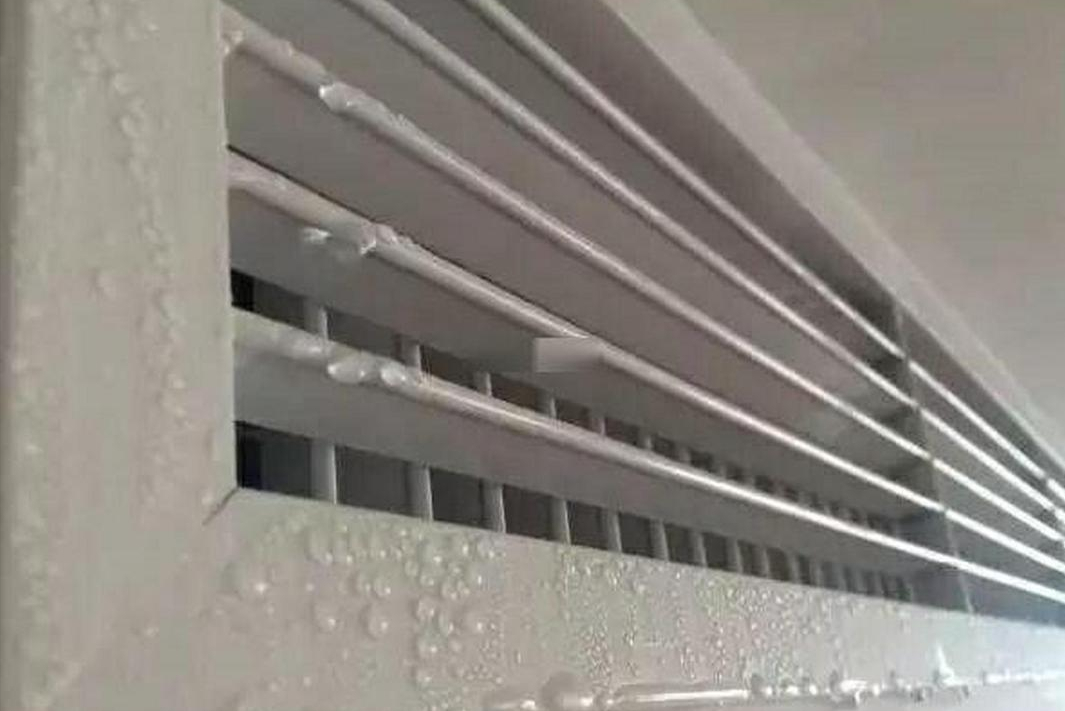 安装中央空调后，如何预防冷凝水打湿吊顶？