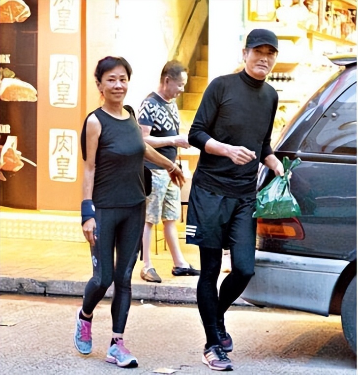 清清白白不乱搞，娱圈最干净的17对夫妻，个个与原配不离不弃