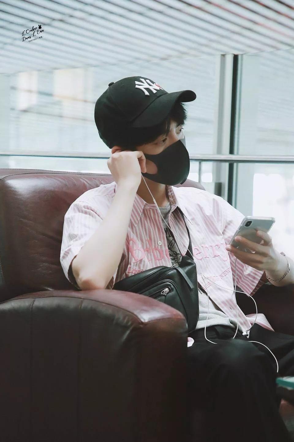 考古肖战:2018年9月—12月机场时间线汇总,今天请叫我收图狂魔