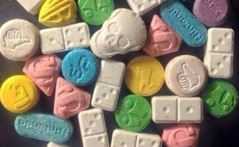 2009年，女学霸为爱拒供黑人男友，被判枪决后哭着向父母表示忏悔