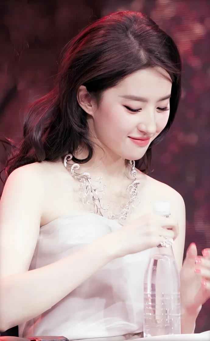 刘亦菲——流落世间的仙子