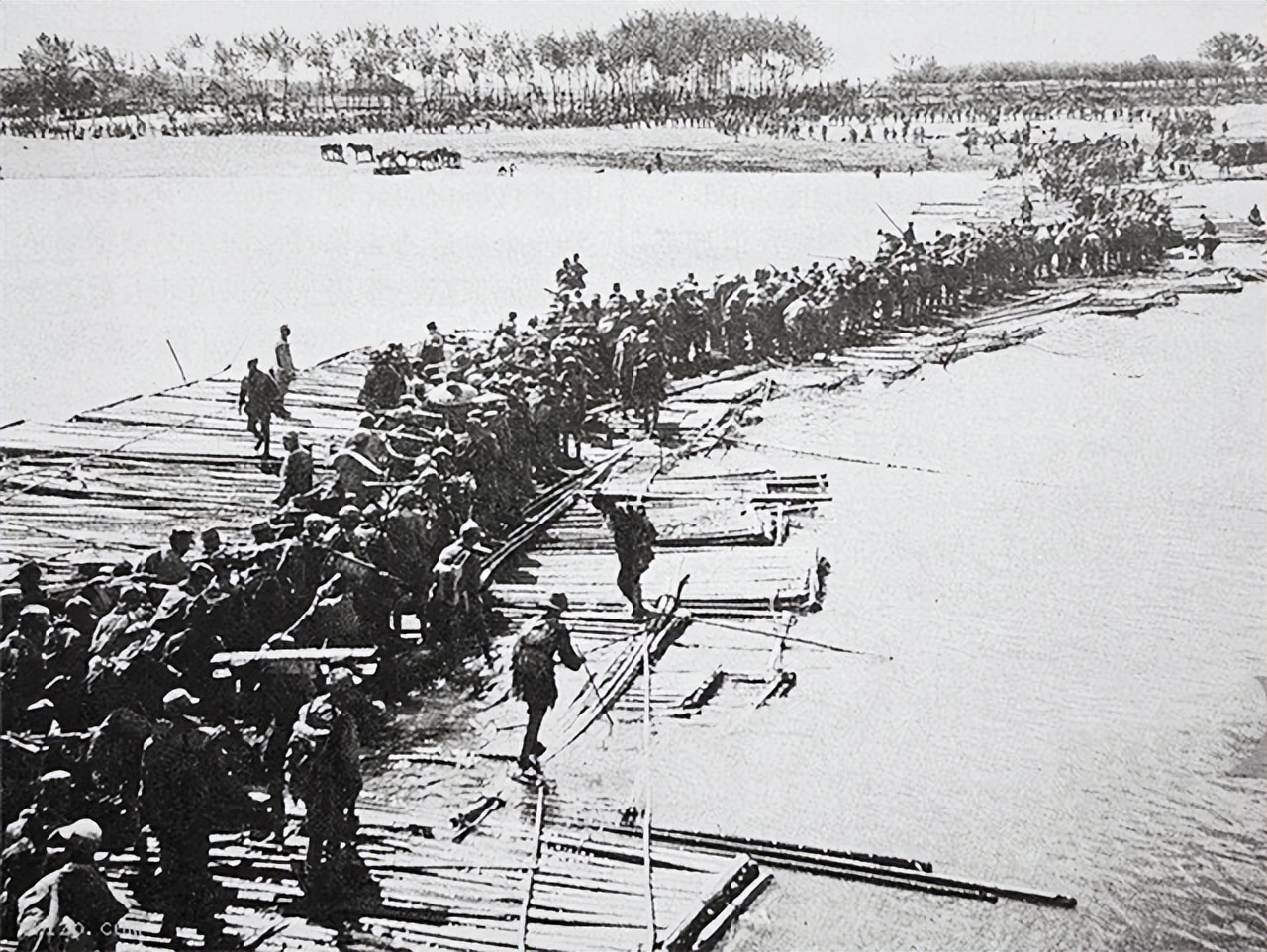 《亮剑》赵刚原型：清华大学高材生，建国后调往北京，成公安部长