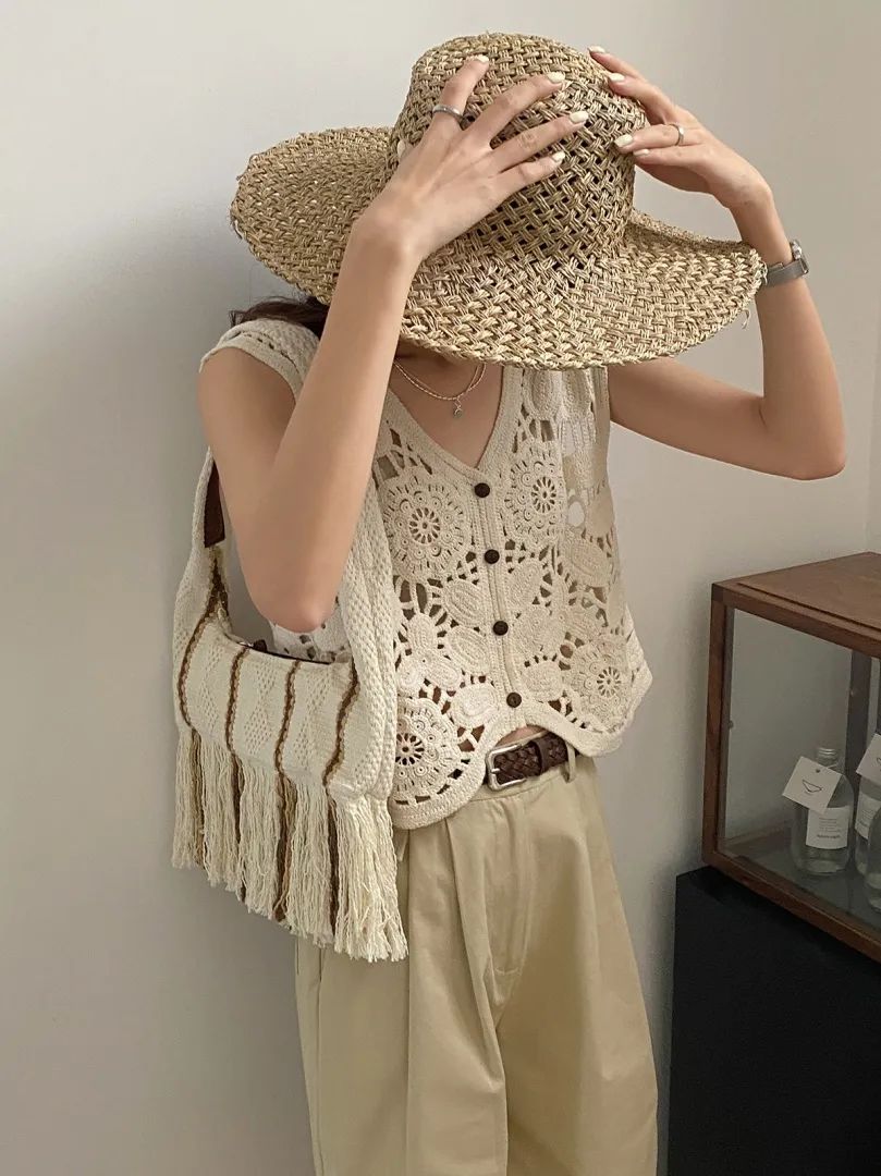 次次艳压00后小花，35岁的杨幂心机在哪儿？