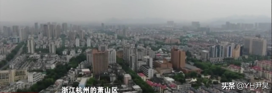 2020年两男子为了偷车，跑到汽车抵押公司卧底，结果闹出一堆笑话