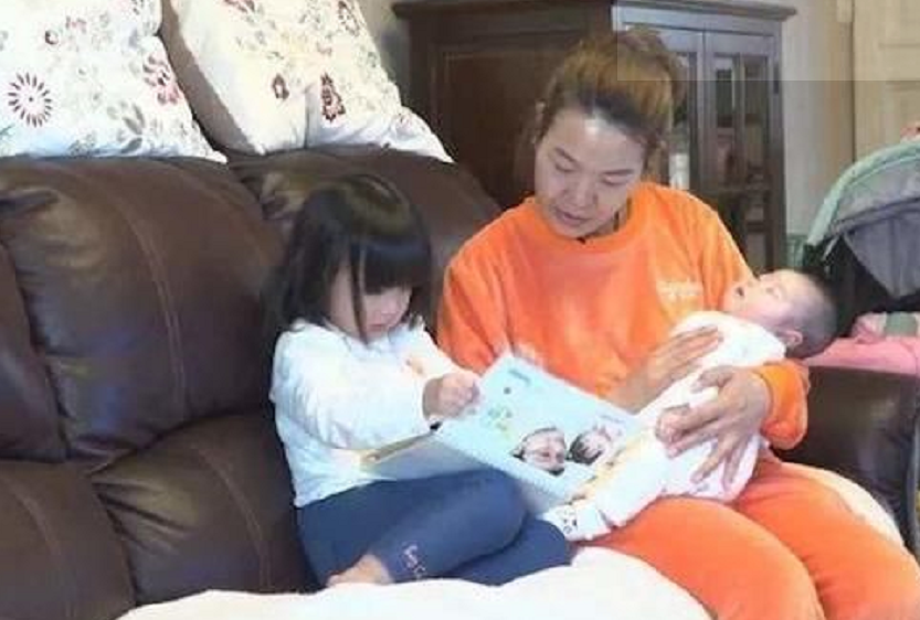 同班同学，一个25岁生娃，一个35岁生娃，10年后完全是两种生活