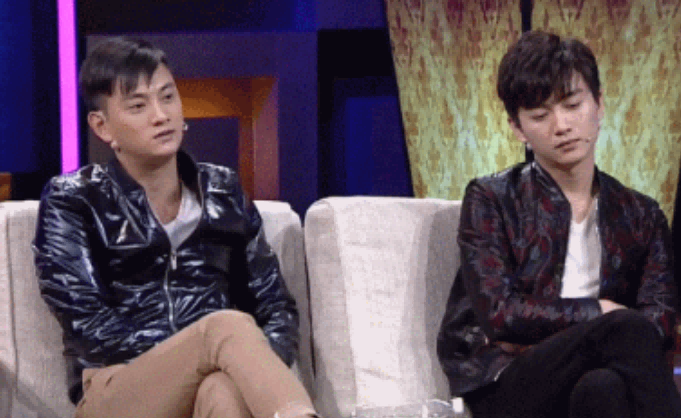 婚后天天被劝分，新年秀恩爱遭质疑，陈晓陈妍希的感情真是塑料？