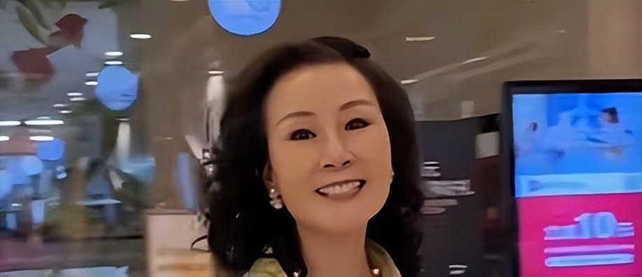 雪瑞姑姑“徐石萍”：58岁孤身赴加留学，花甲之年将生活过成诗歌