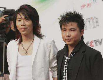 昔日华人偶像团鼻祖，如今却沦落乡镇走穴，水木年华为何落魄至此