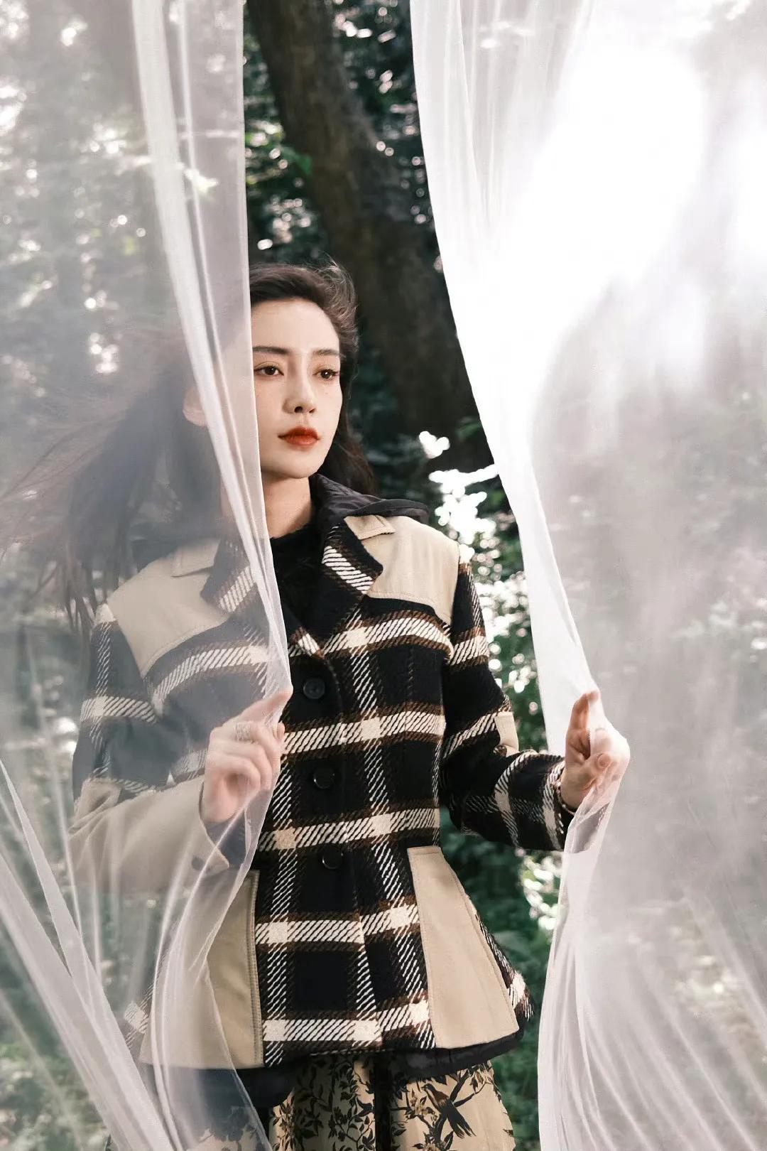 baby不愧是时尚女王！这气场一整个被拿捏住了