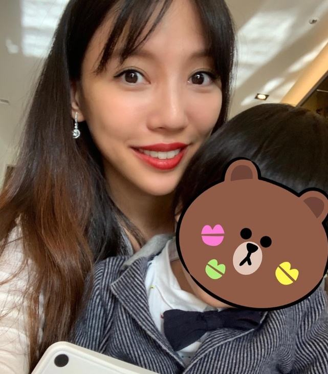 李靓蕾再次发文！驳斥爱财之说：若非三个孩子，很难活着走到今天
